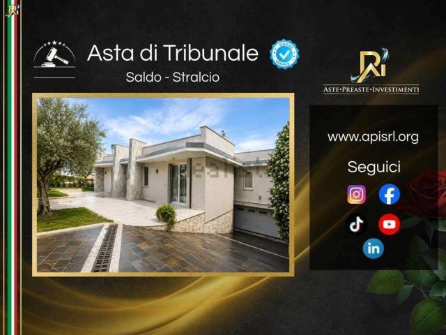 Villetta indipendente in vendita di 266 m² in Via Pignotto, 3