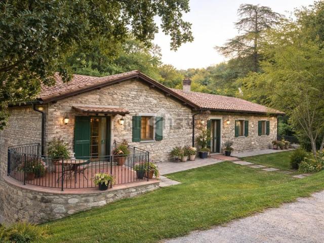 Villetta indipendente in vendita di 267 m² in Strada Luisa, 90