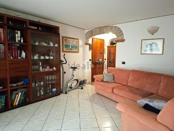 Villetta indipendente in vendita di 268 m² in Via della Ginestra, 140