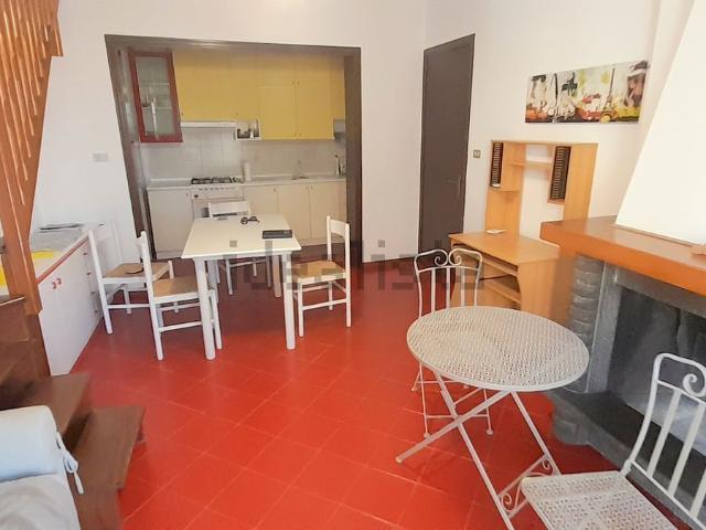 Villetta indipendente in vendita di 269 m² in Via VI Traversa, 76