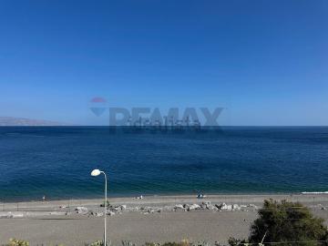 Villetta indipendente in vendita di 269 m² in Strada Statale 114 Orientale Sicula, 1