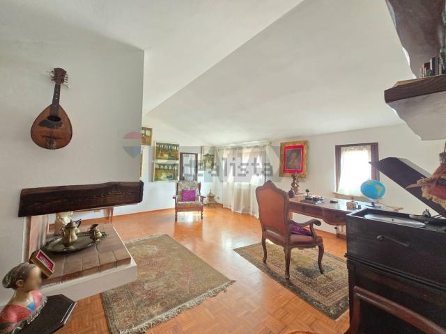 Villetta indipendente in vendita di 270 m²