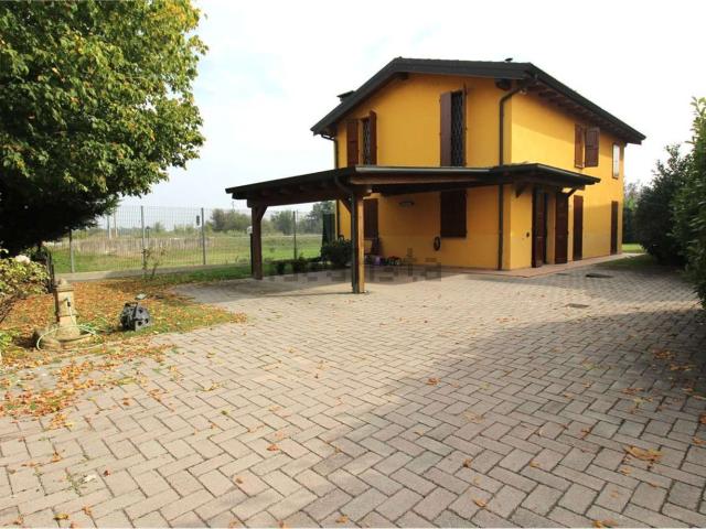 Villetta indipendente in vendita di 270 m²