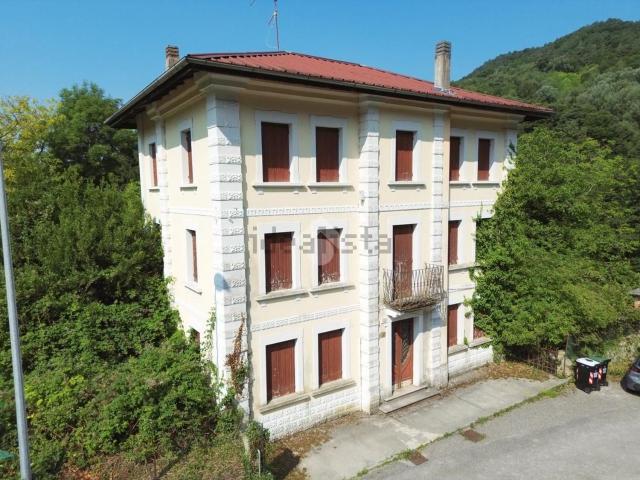 Villetta indipendente in vendita di 270 m²