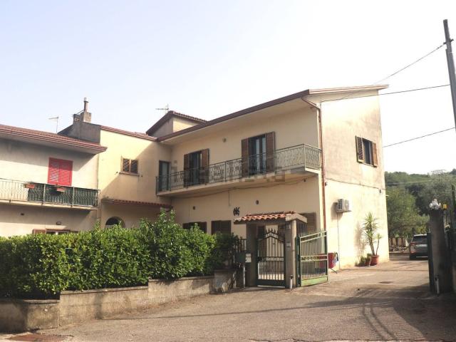 Villetta indipendente in vendita di 270 m²