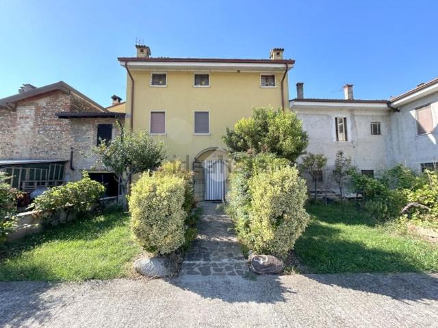 Villetta indipendente in vendita di 270 m² in Via Conte Berardo Maggi, 17