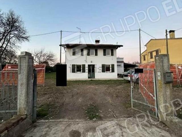 Villetta indipendente in vendita di 270 m² in Via Caltana, 102