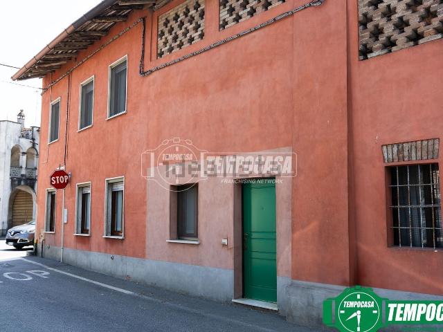 Villetta indipendente in vendita di 270 m² in Via Crema