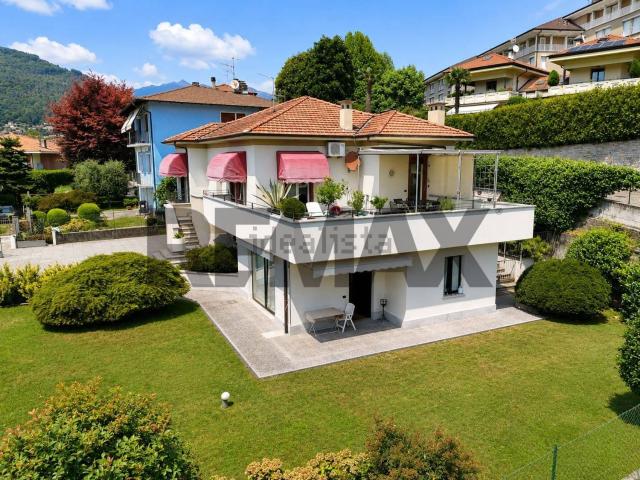 Villetta indipendente in vendita di 270 m² in Via ai Villini, 24