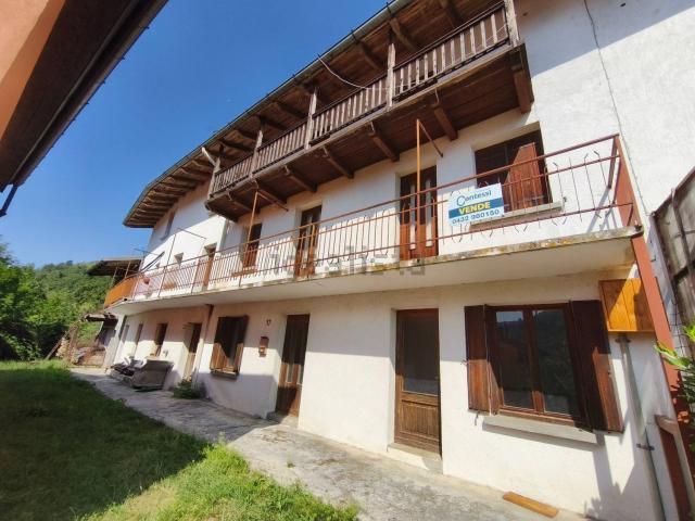 Villetta indipendente in vendita di 270 m² in Via Bulons