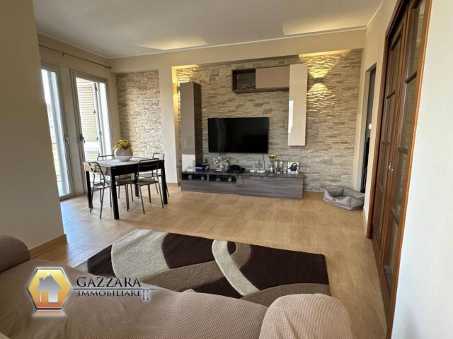 Villetta indipendente in vendita di 270 m² in Via Garibaldi