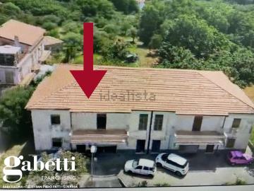 Villetta indipendente in vendita di 270 m² in Via Gerasa, 39