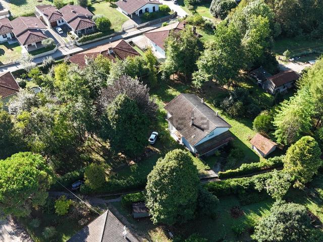 Villetta indipendente in vendita di 270 m² in Via Giuseppe Mazzini