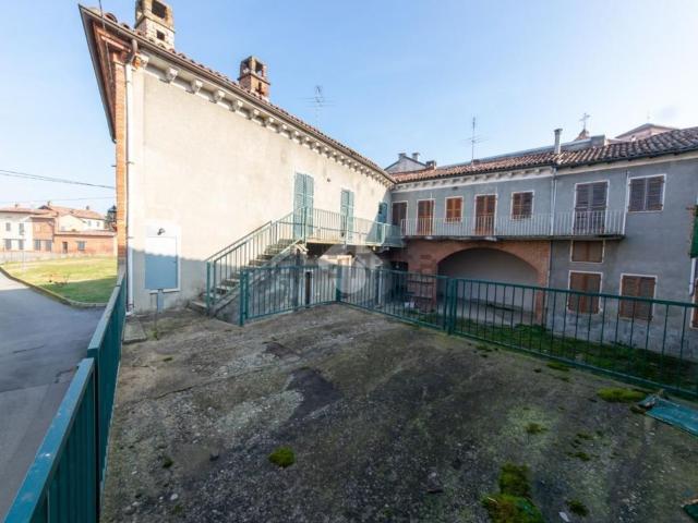 Villetta indipendente in vendita di 270 m² in Via Giuseppe Mazzini, 1