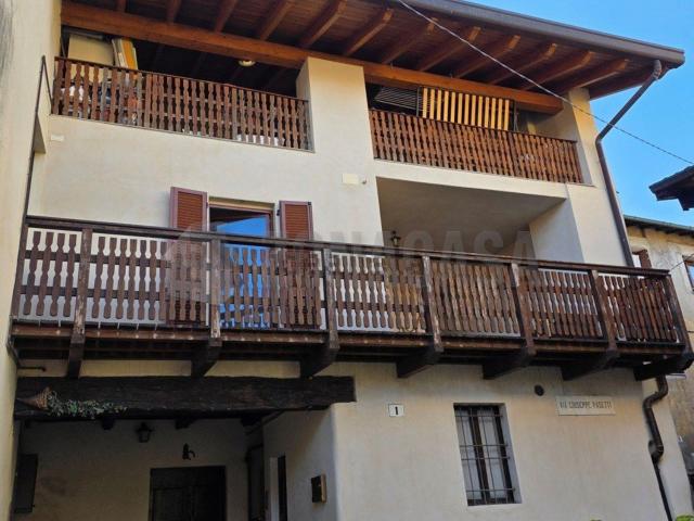 Villetta indipendente in vendita di 270 m² in Via Giuseppe Pasetti