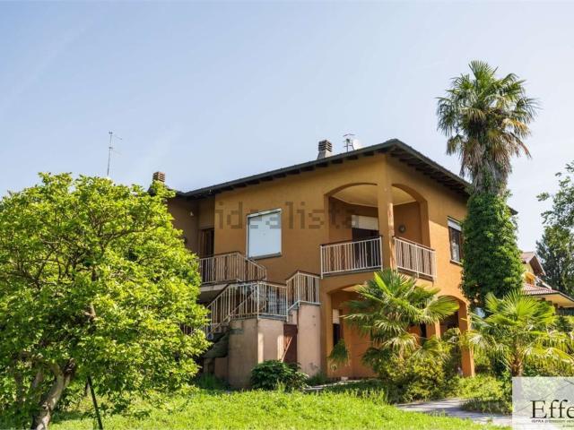 Villetta indipendente in vendita di 270 m² in Via Giuseppe Verdi, 24