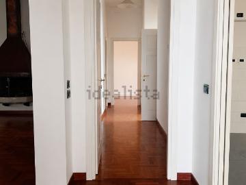 Villetta indipendente in vendita di 270 m² in Via Gian Maria Molinari