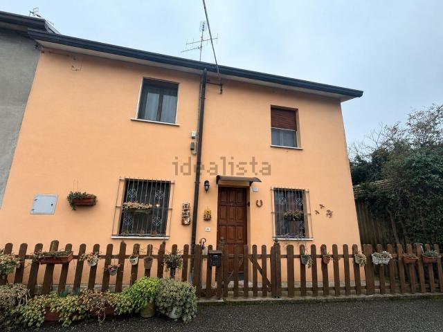 Villetta indipendente in vendita di 270 m² in Via Epaminonda Farini, 35