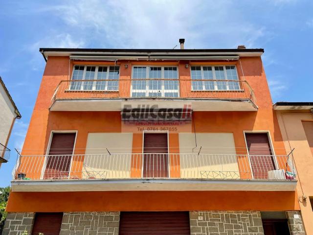 Villetta indipendente in vendita di 270 m² in Via Risorgimento