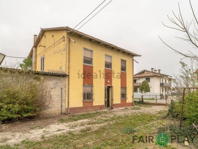 Villetta indipendente in vendita di 270 m² in Via Violaro