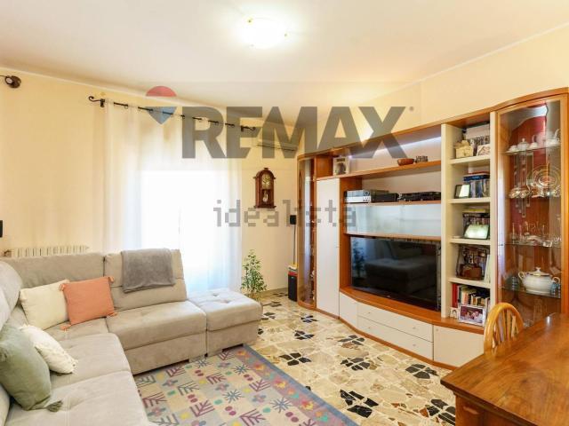 Villetta indipendente in vendita di 270 m² in Corso Kennedy, 6