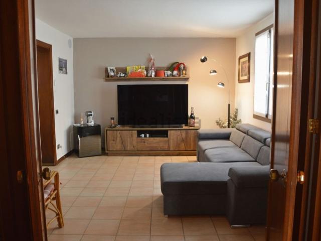 Villetta indipendente in vendita di 270 m² in Strada Rivarotta, 18
