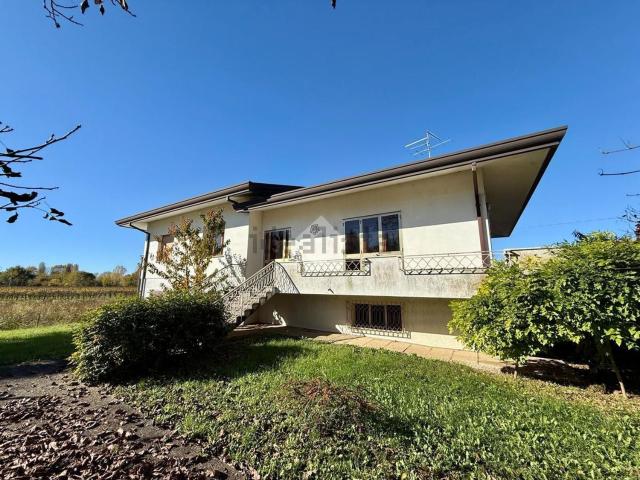 Villetta indipendente in vendita di 271 m² in Via Barco, 1