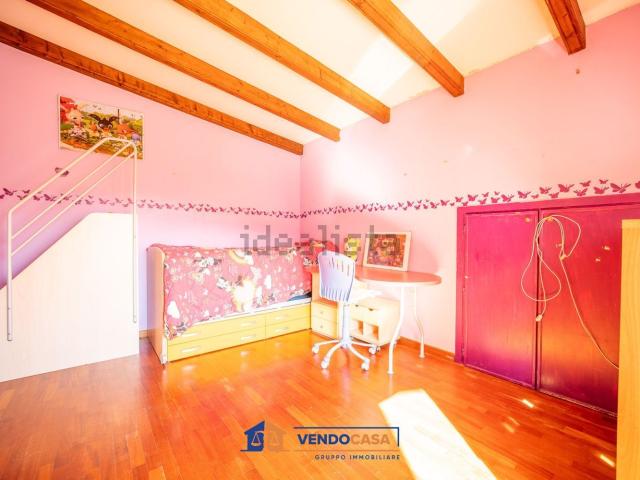 Villetta indipendente in vendita di 271 m² in Via dei Boschi, 24
