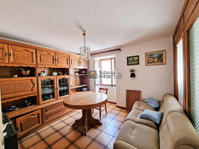 Villetta indipendente in vendita di 271 m² in Via dei Cuch