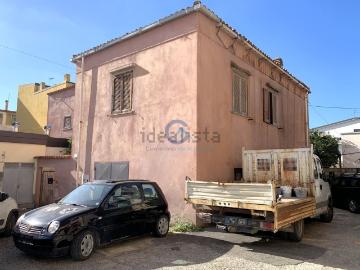 Villetta indipendente in vendita di 272 m² in Via Toscana, 8