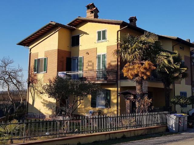 Villetta indipendente in vendita di 273 m² in Via Entrata, 5
