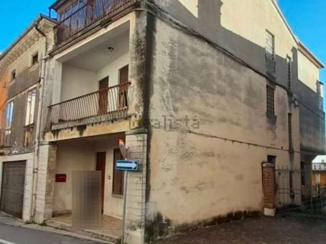 Villetta indipendente in vendita di 273 m² in Via Libertà