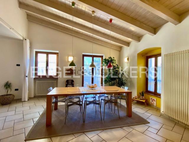 Villetta indipendente in vendita di 274 m² in Via D. Chiesa, 2
