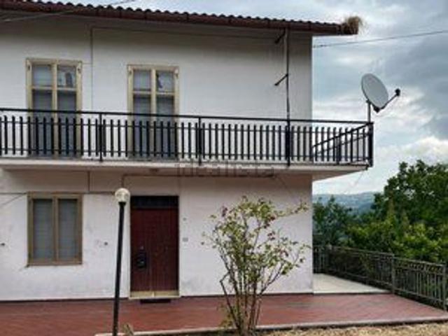 Villetta indipendente in vendita di 274 m² in Via Roma