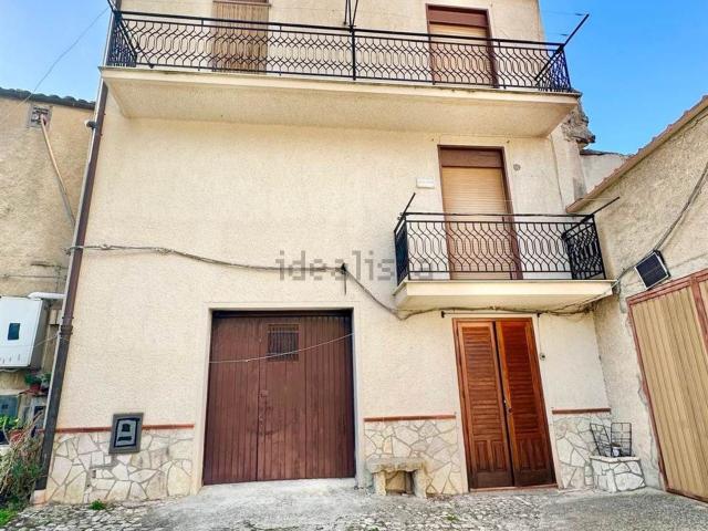 Villetta indipendente in vendita di 275 m²