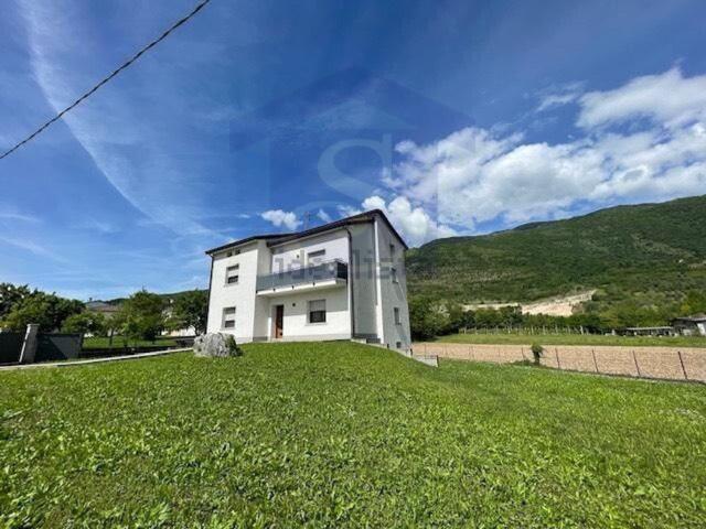 Villetta indipendente in vendita di 275 m²