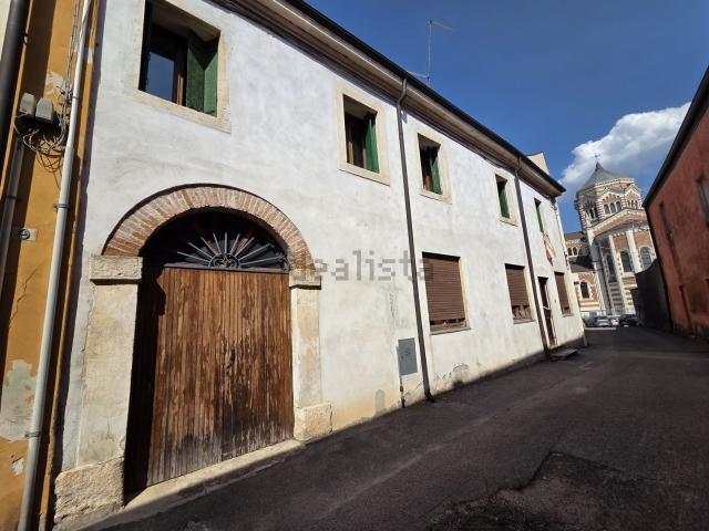 Villetta indipendente in vendita di 275 m²