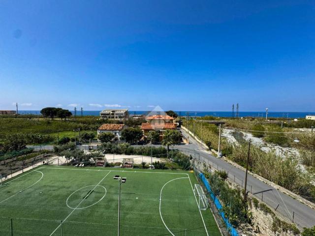 Villetta indipendente in vendita di 275 m² in Via Indipendenza
