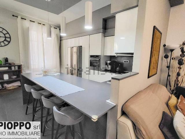 Villetta indipendente in vendita di 275 m² in Via P. Gagliardo, 20