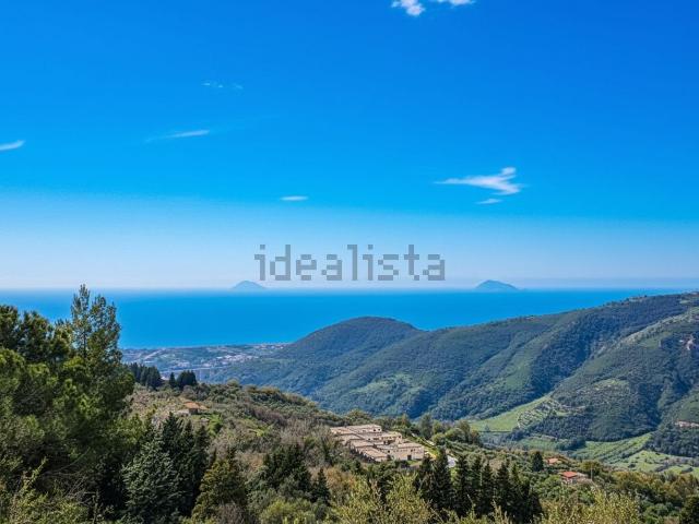 Villetta indipendente in vendita di 275 m² in Via Umberto I, 15
