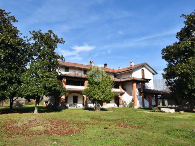 Villetta indipendente in vendita di 275 m² in Largo Ivrea, 18