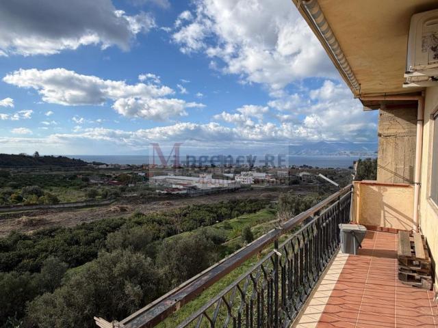 Villetta indipendente in vendita di 276 m² in Via Trapezi, 40