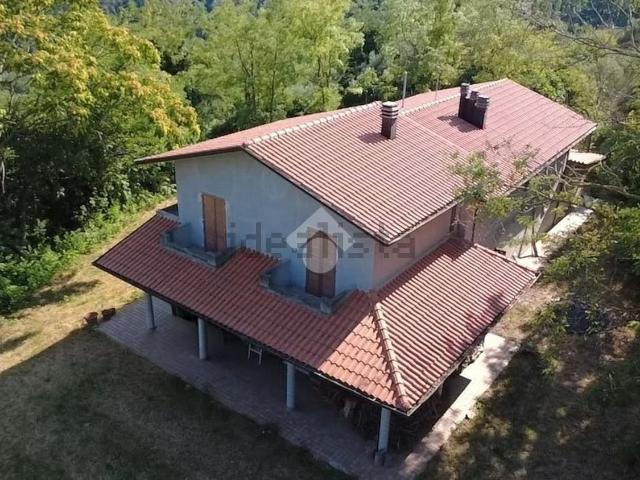 Villetta indipendente in vendita di 277 m²