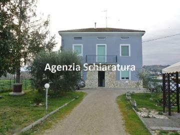 Villetta indipendente in vendita di 278 m²