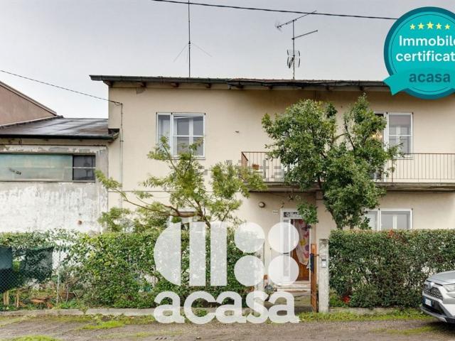 Villetta indipendente in vendita di 278 m² in Via Cervese