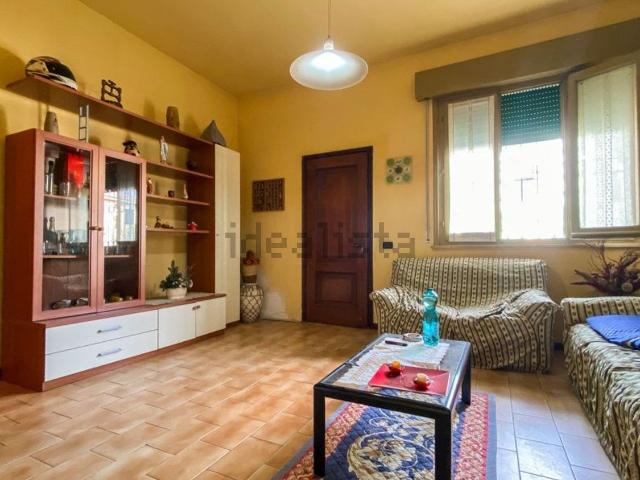 Villetta indipendente in vendita di 278 m² in Via Vitruvio