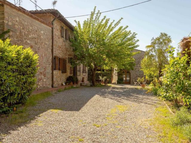 Villetta indipendente in vendita di 279 m² in Via di Mugnana