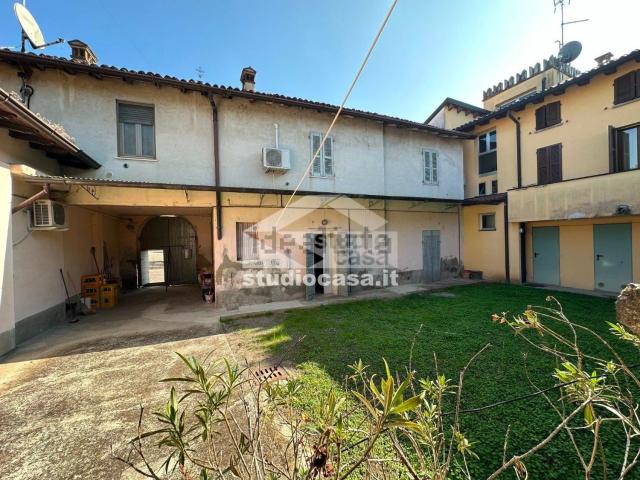 Villetta indipendente in vendita di 279 m² in Piazza Europa