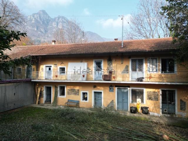 Villetta indipendente in vendita di 280 m² in Via Comba Garitta, 20