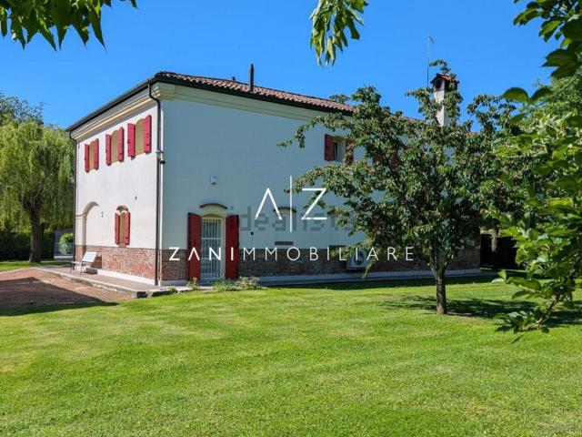 Villetta indipendente in vendita di 280 m² in Via Caravaggio
